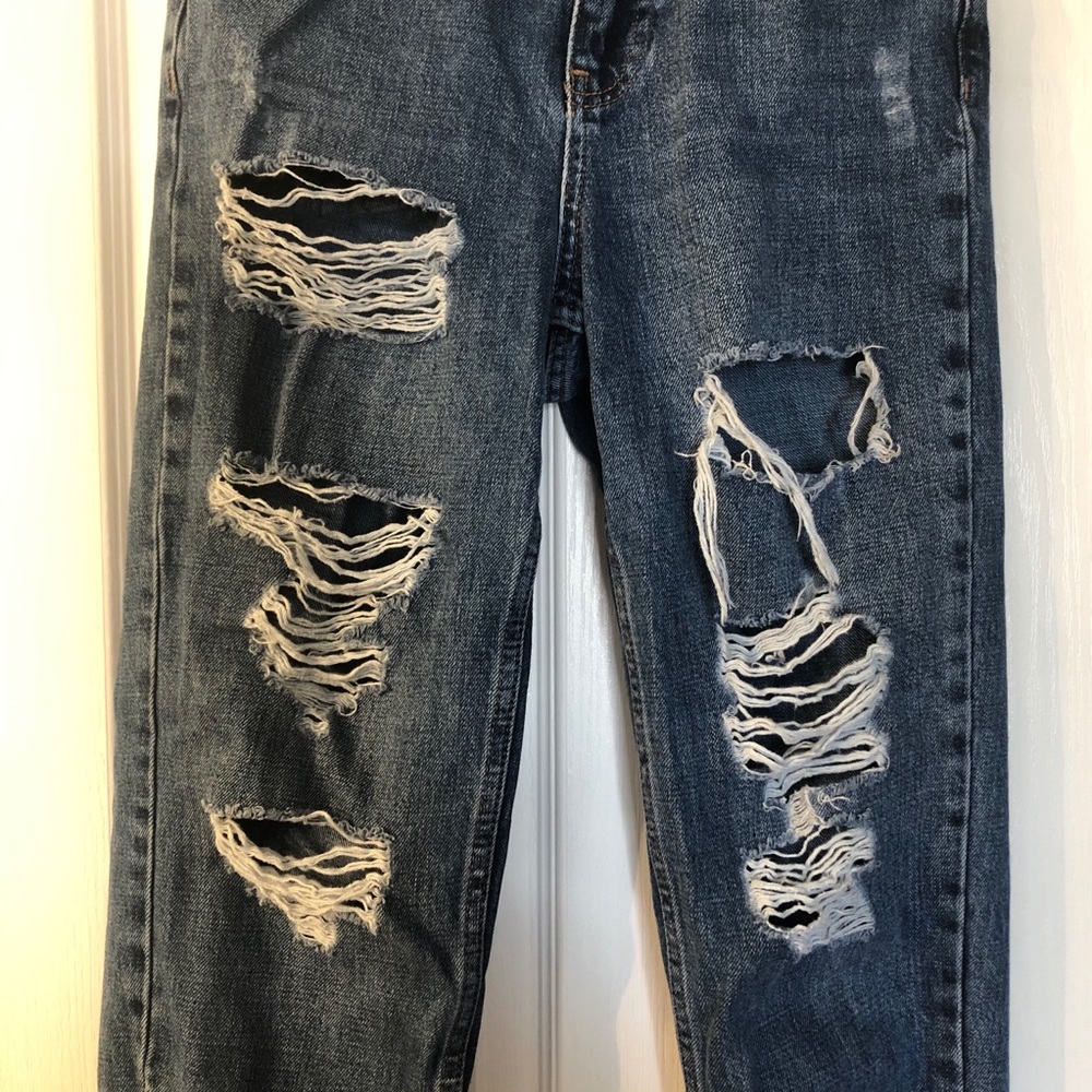 Topshop Ripped Mom Jeans - Picture 2 of 5